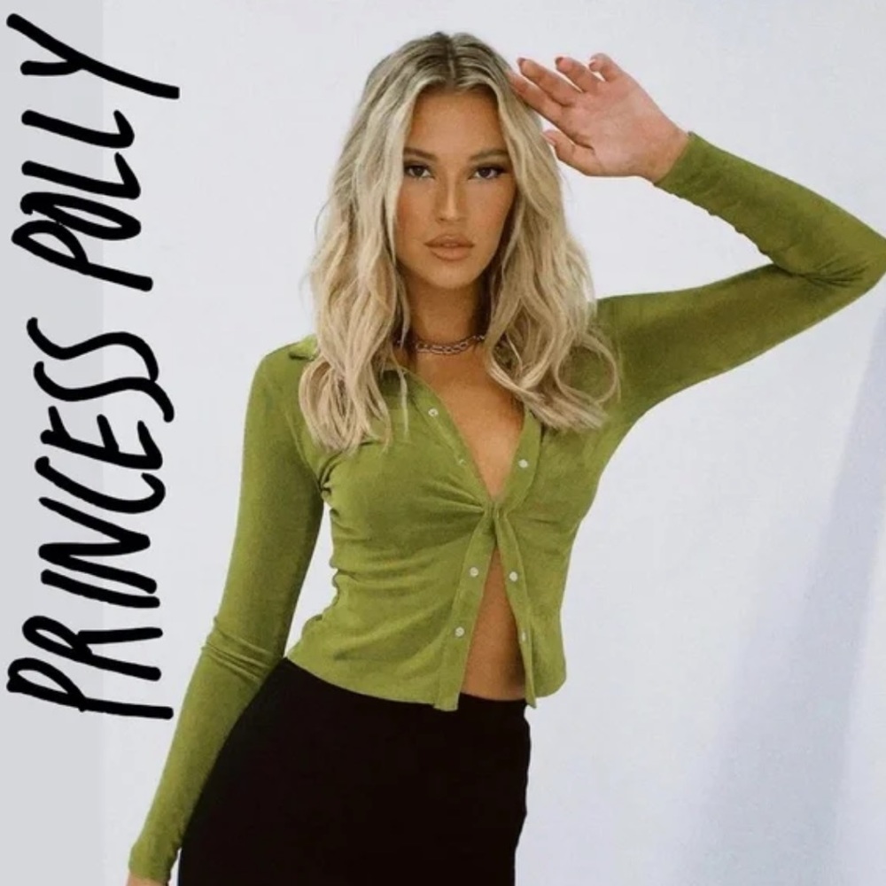 NWoT - Princess Polly - Elody Top in Green - Size 6 - shimmer button down top